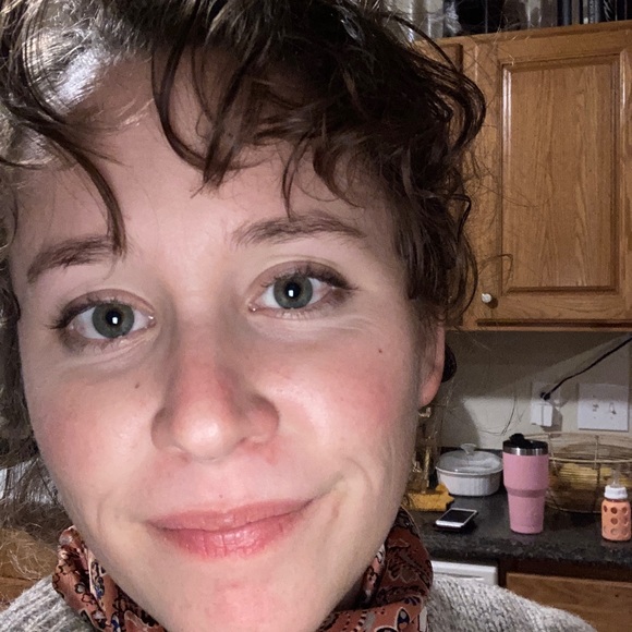 Meet your Posher, Emmy - Picture 5 of 6